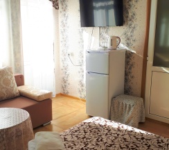 Улучшенный трехместный номер в Десятка