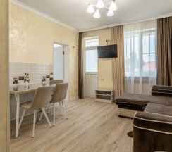 Апартаменты с балконом в Гостевой дом