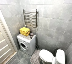 Апартаменты с красивым видом из окна в Квартира 2-комнатная Cтудия Yarapartments на Октября 11