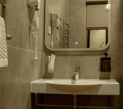 СЬЮТ (2-Х КОМНАТНЫЙ НОМЕР) в Чайка