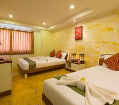 Трёхместная студия односпальная кровать в My Way Hua Hin Music Hotel