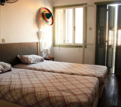 Двухместный номер Standard с видом на город (двуспальная кровать) в Lima Sol House - Hostel