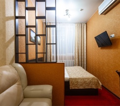 2 Одноместный номер(полу люкс),с двухспальной кроватью. в Аппартамент