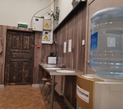 Нижняя кровать в 10-местном мужском номере (общие удобства) №2 в У путепровода