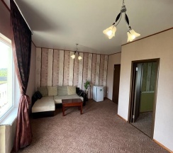 Люкс двухкомнатный с общим балконом вид на море в Дени Дельмар