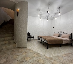 Underground в Аквилон