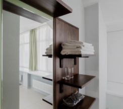 Двухместный улучшенный стандартный номер в Concept Hotel