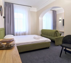 ПОЛУЛЮКС в Елисеефф арбат отель