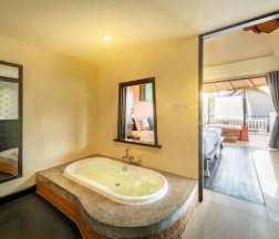 Четырёхместный семейный люкс Platinum в Курортный отель Chada Lanta Beach Resort