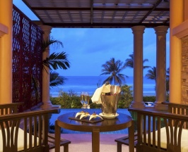 Двухместный люкс Premier двуспальная кровать в Отель Centara Grand Beach Resort Phuket 