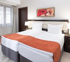 Апартамент комфорт 3 спальни в Апартаменты Курорта Красная Поляна