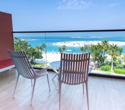 Двухместный номер Premium с балконом и с видом на море 2 отдельные кровати в Voco Monaco Dubai
