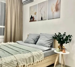 Пятиместный номер Superior с балконом и с красивым видом из окна в Квартира на 5 гостей в элитном ЖК Квартет