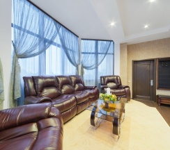 Люкс/Luxe Double Room (двухкомнатный номер с одной двуспальной кроватью) в Воронеж