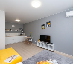Апартаменты студия Горчица ApartaMIA в Семейный уголок