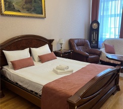 [1] Двухкомнатная квартира у Дворцовой площади в Darooms