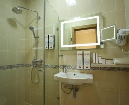 Двухместный номер Superior двуспальная кровать в City Hotel Bishkek