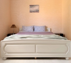 Семейный коттедж с красивым видом из окна в На прудах