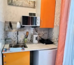 Апартаменты c 1 комнатой с балконом в Кристалл