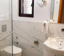Двухместный семейный люкс (двуспальная кровать) в Villa Dvor Kornic