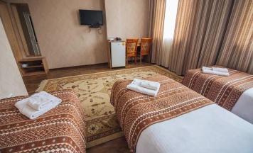 Трёхместный номер Standard в Sunrise Osh