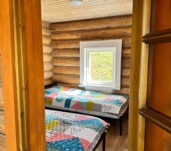 Семейный коттедж с красивым видом из окна в Ригола