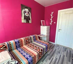 3-местный женский номер "Candy" Пятая категория в Какаду