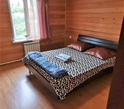 Коттедж с красивым видом из окна в Удачный