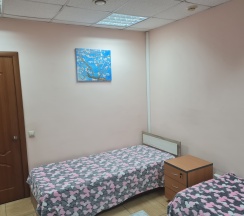 Трехместный номер с 3 односпальными кроватями в Хостел123