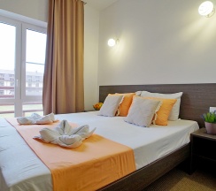 Семейный трехместный номер в Белое солнце