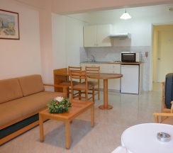 Четырёхместный номер Standard в Maris Grand Waterpark Resort
