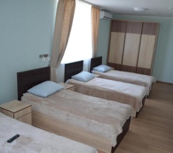 Номер стандарт с 5 односпальными кроватями в Седьмое небо