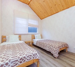 Коттедж Superior в Стороны света