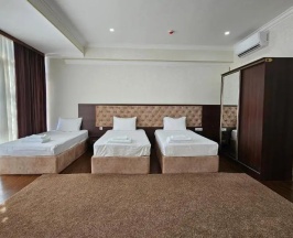Четырёхместный номер Standard в Отель Grand Turon Plaza