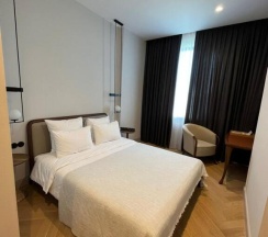 Двухместный люкс с видом на город двуспальная кровать в Pana Boutique-Hotel