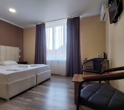 Номер Standard c видом на монастырь в SkyTerra