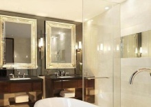 Номер Standard в The St Regis Bangkok