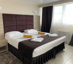 Полулюкс, двухкомнатный номер на втором этаже в Золотая рыбка