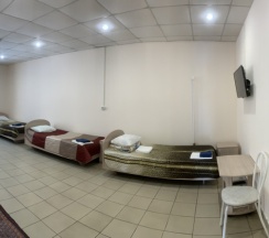Кровать в общем номере с пятью кроватями в Парнас