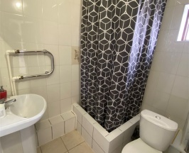 Трехместный в Сак