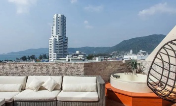 Люкс Stylish с 2 комнатами с видом на море в Patong Heritage