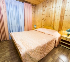 Коттедж 6-и местный(эконом) в Покровское