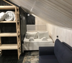 Четырёхместный номер Comfort с балконом в White Village