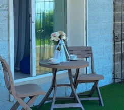 Seaside Apartment (Вид на море, первая линия, до 4 гостей), Станюковича 48/5 в Vvo apartments group