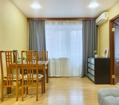 2-комнатные апартаменты улучшенные в Relax Apart (Релакс Апарт) на улице Энгельса