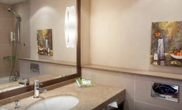 Двухместный номер Стандарт двуспальная кровать в Holiday Inn Almaty