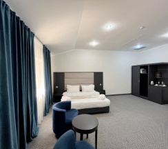 Двухместный номер Superior двуспальная кровать в Grand Erbil Hotel