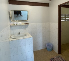 Двухместный номер Standard с балконом двуспальная кровать в Sea Breeze Bungalow