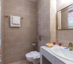 Стандартный двухместный номер с одной двуспальной или двумя односпальными кроватями в My Favourite Garden Hotel