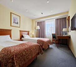 Номер стандарт с 2 односпальными кроватями в Marins Park Hotel Москва Пражская